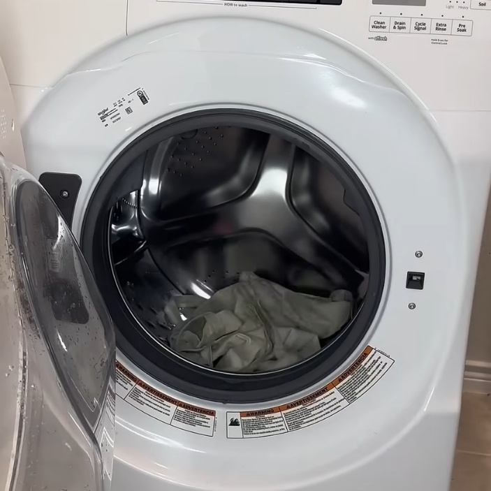 Can You Machine Wash a Canvas Tote Bag?